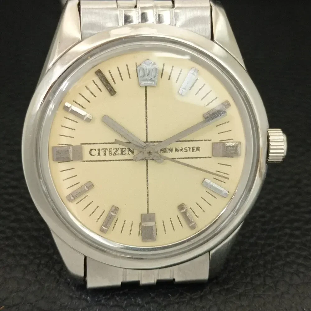Vintage 1981 Citizen Manual Mens Silver Watch & Beige accents